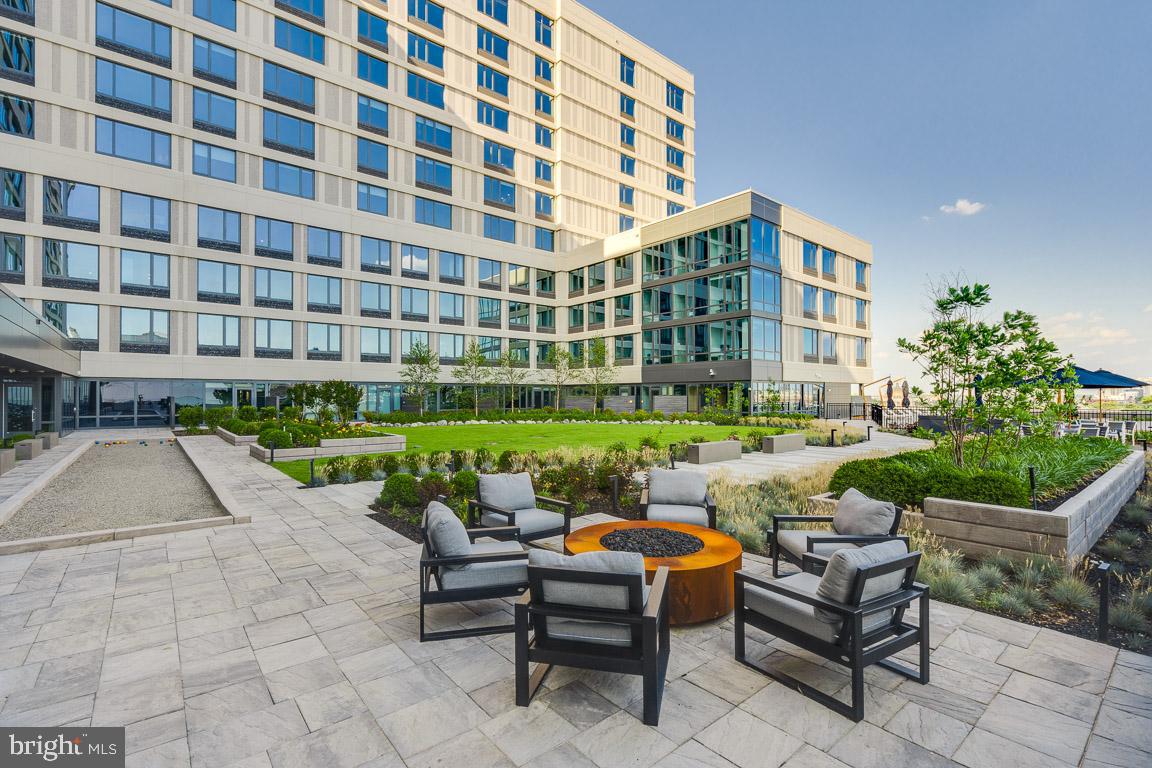 1300 Fairmount Ave #1b-914