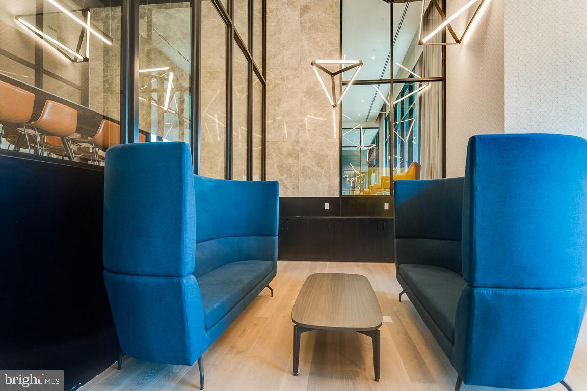 1300 Fairmount Ave #1b-914