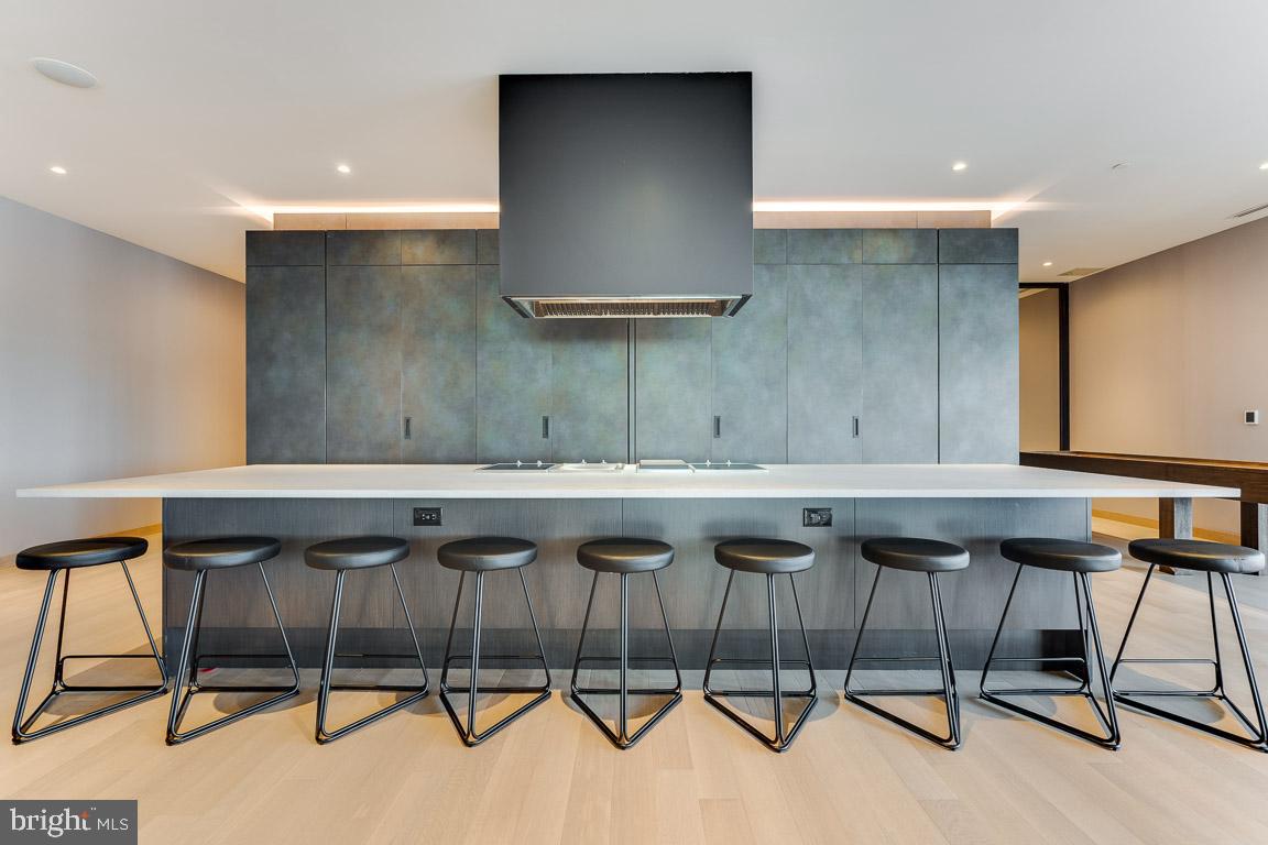 1300 Fairmount Ave #0b-902