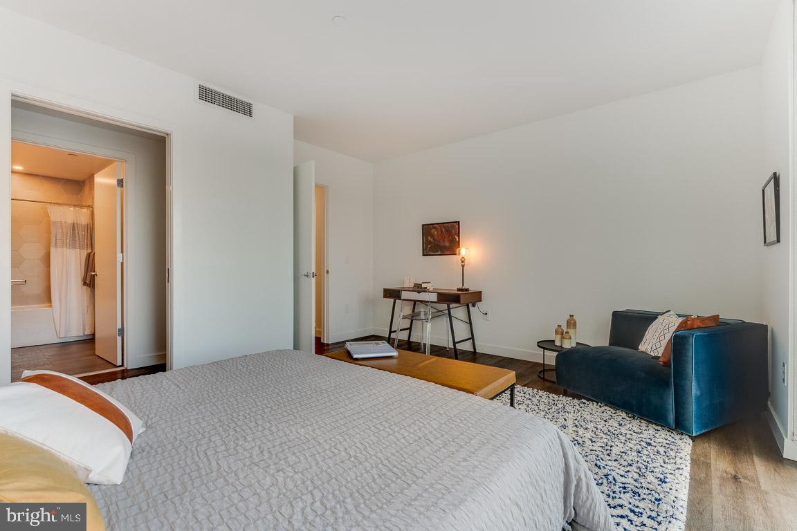 1300 Fairmount Ave #0b-902