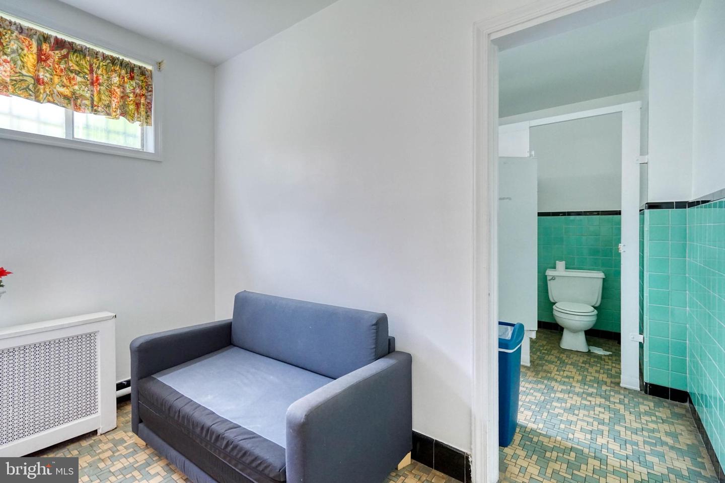 2030-40 Christian St