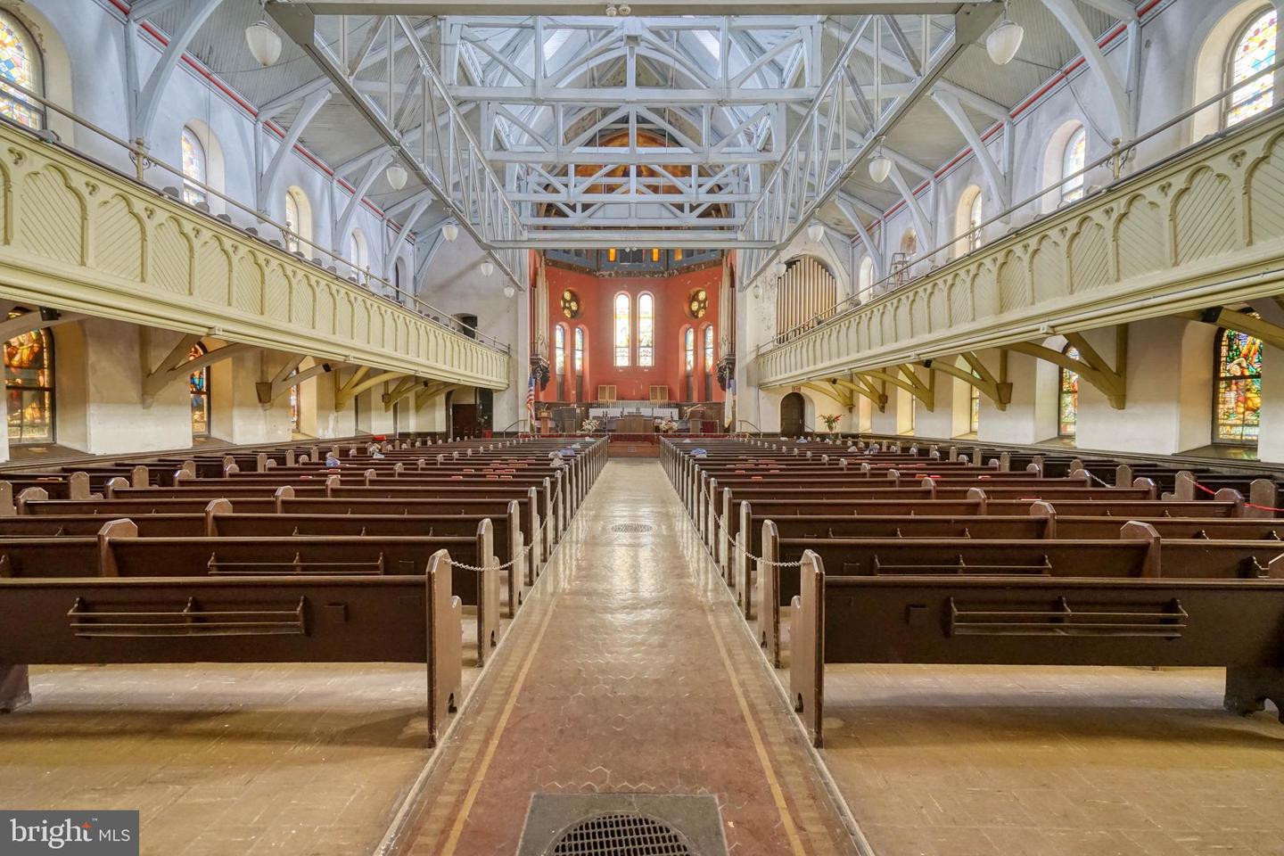 2030-40 Christian St