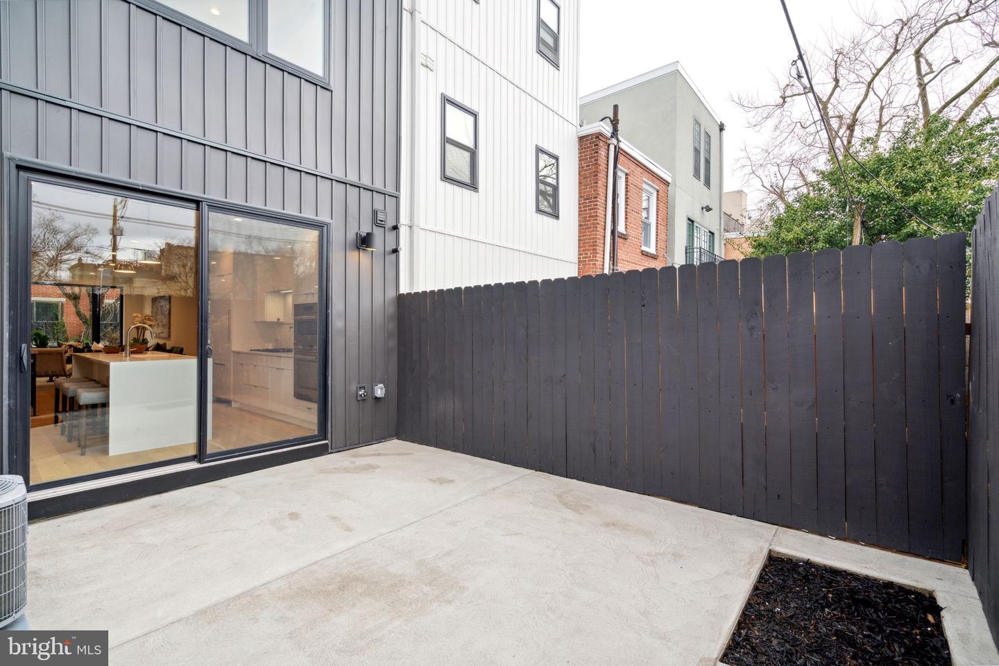 1936 Pemberton St