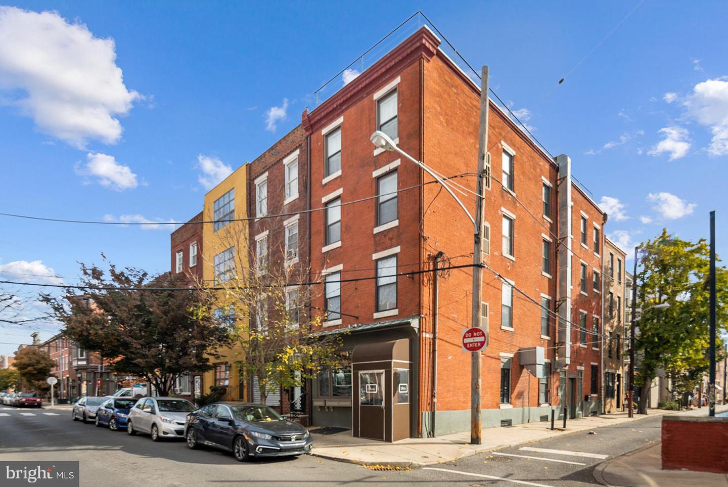 1009 S 8th St #6