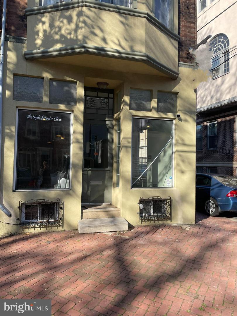 934 E Moyamensing Ave #1st Floor