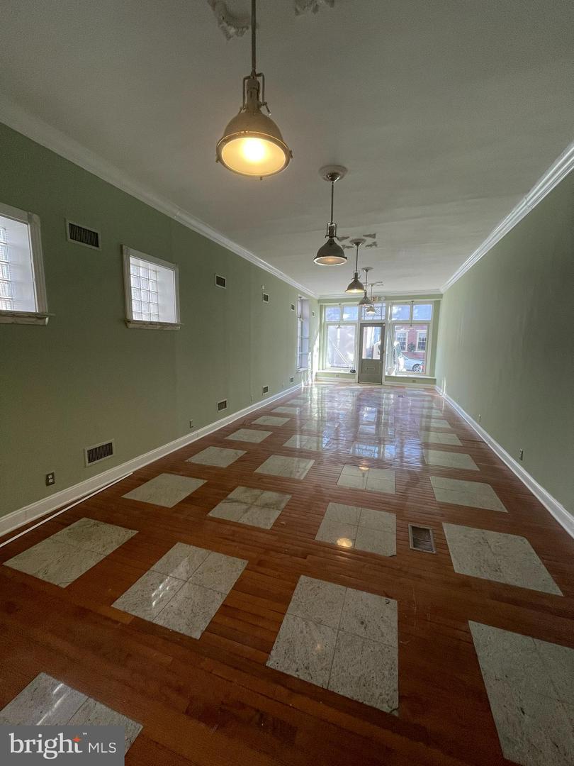 934 E Moyamensing Ave #1st Floor