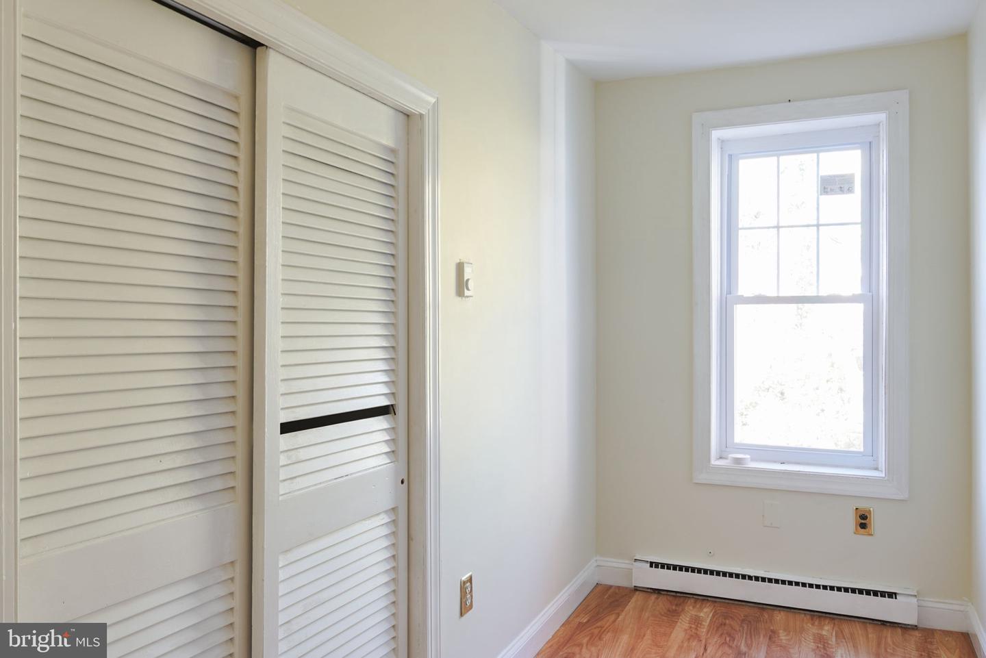 169 W Price St