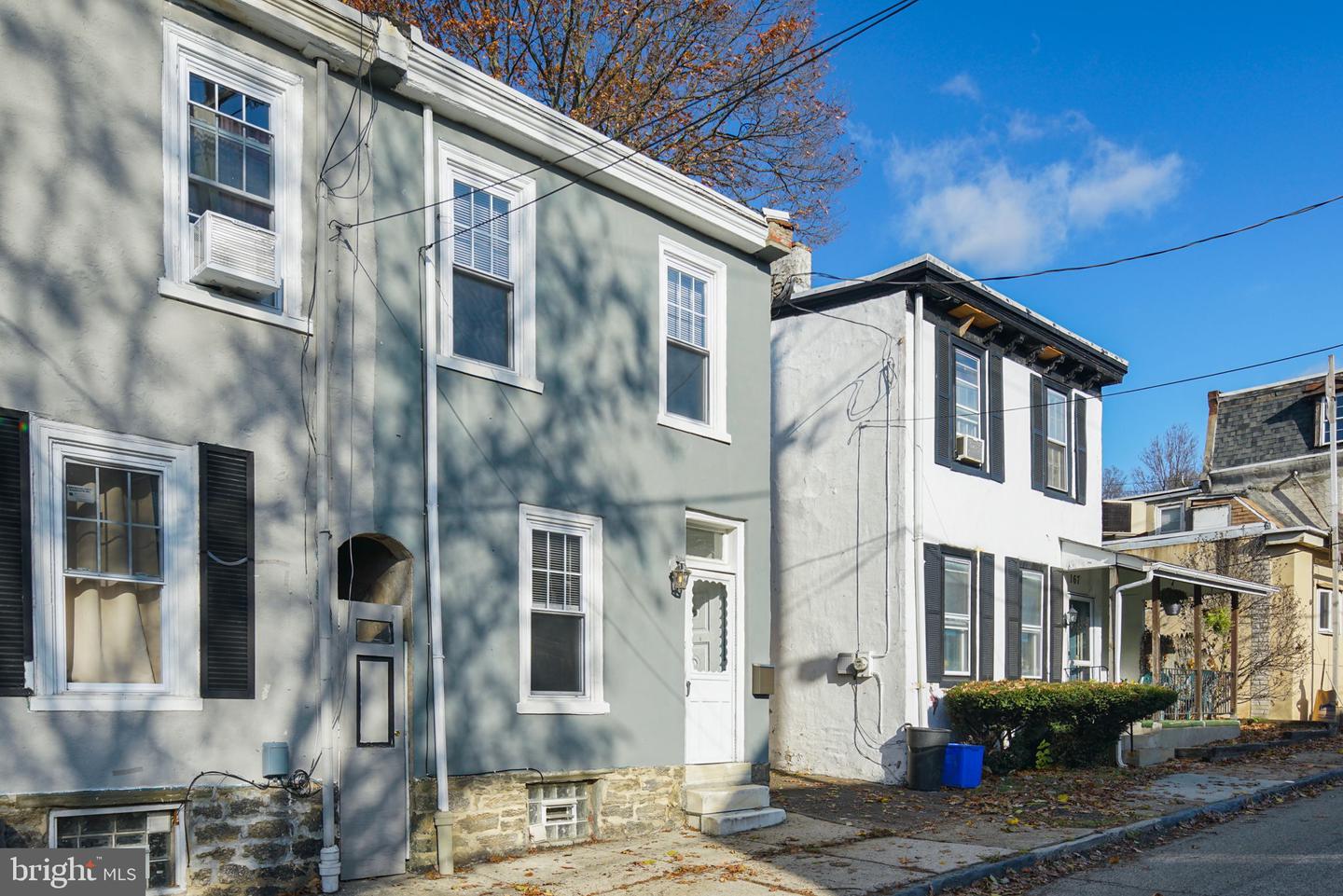 169 W Price St