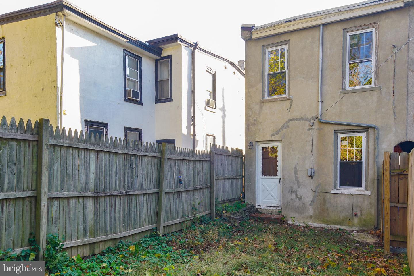 169 W Price St