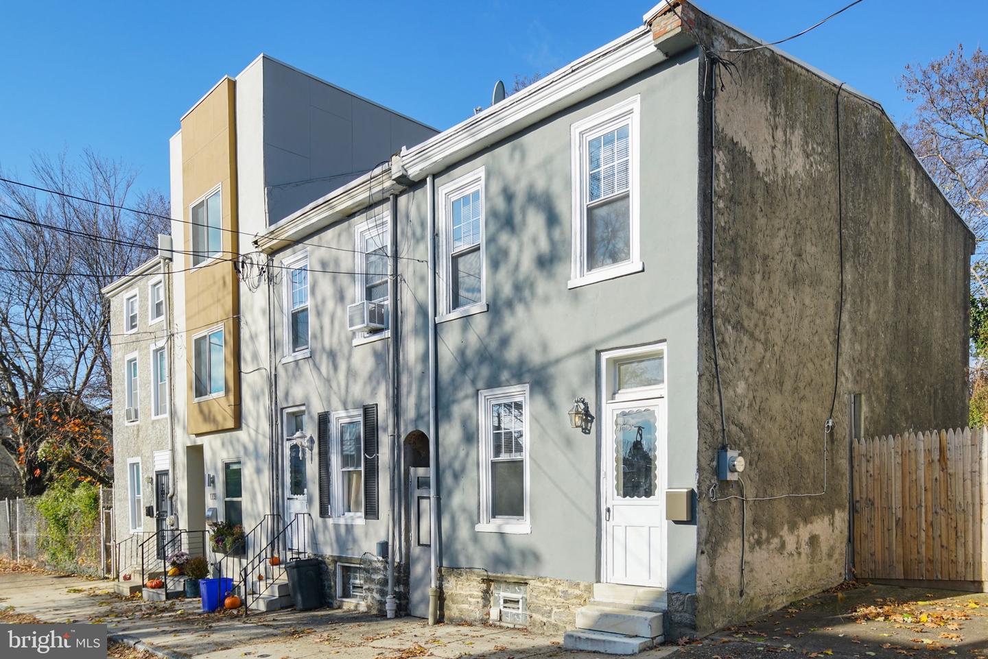 169 W Price St