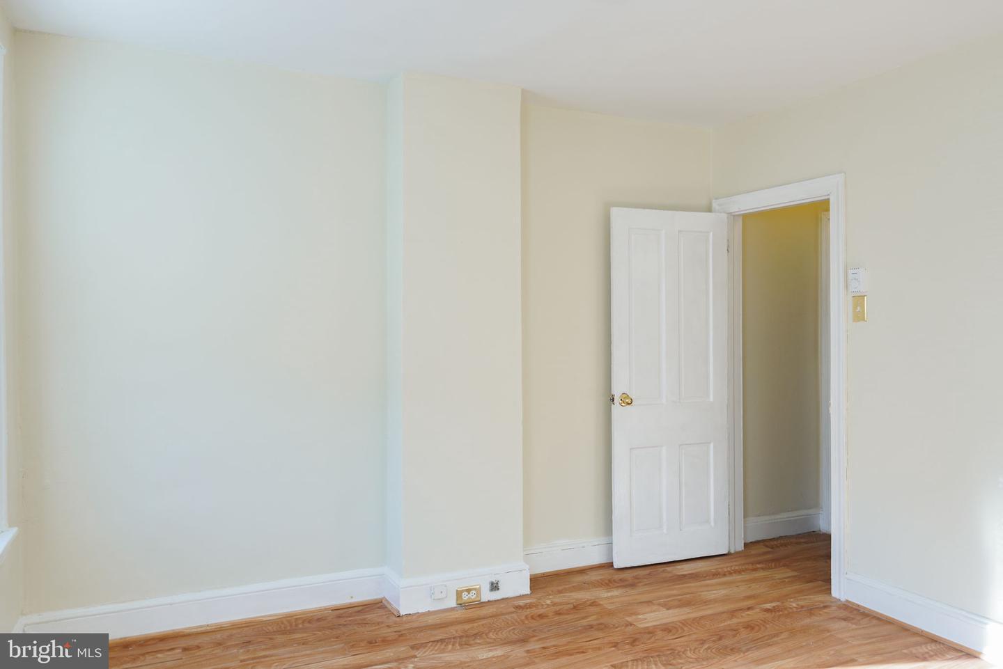 169 W Price St