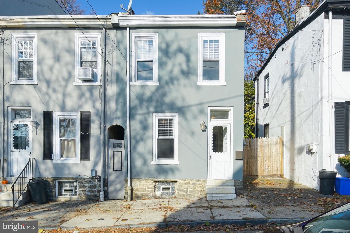 169 W Price St