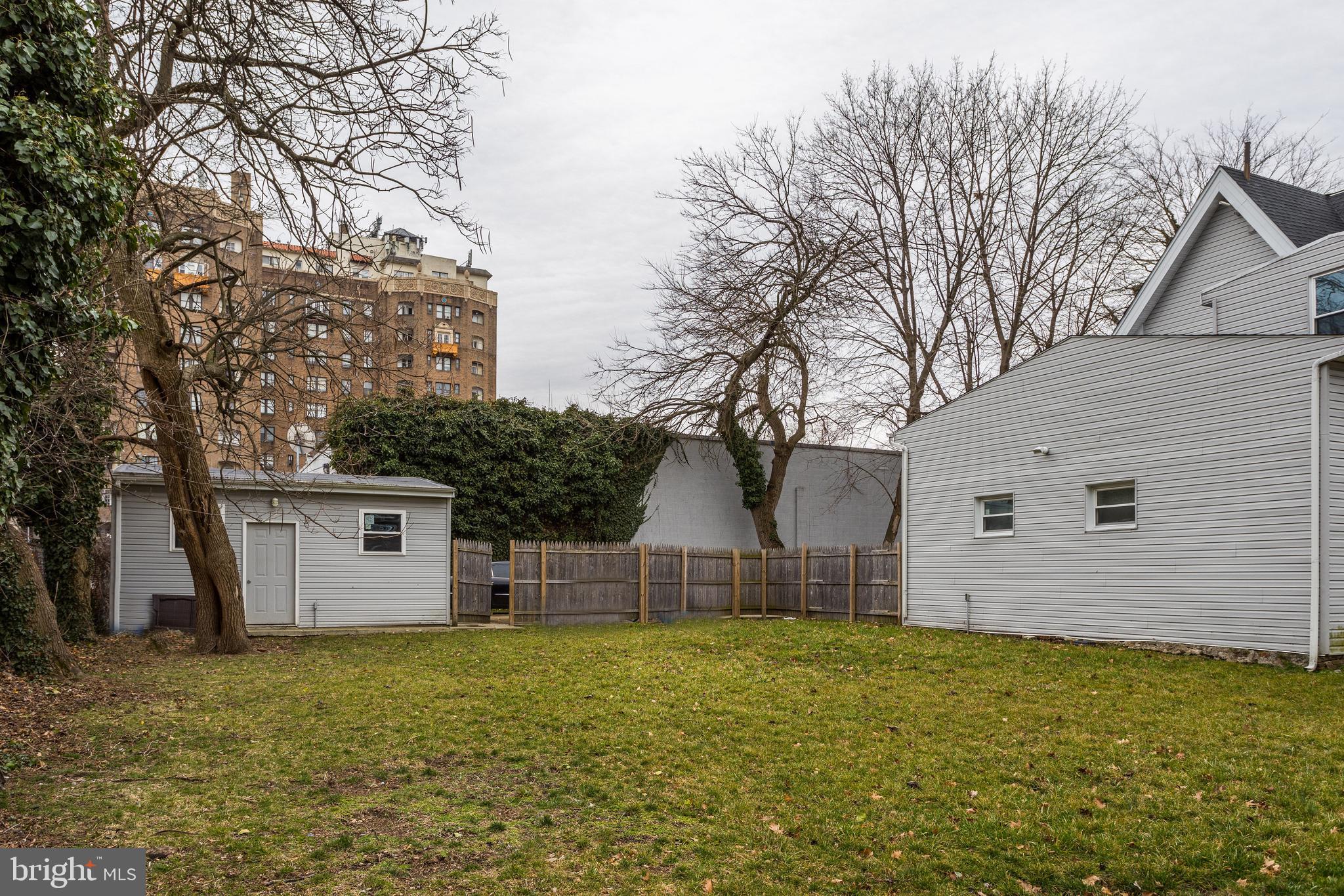 1113-15 N 63rd St
