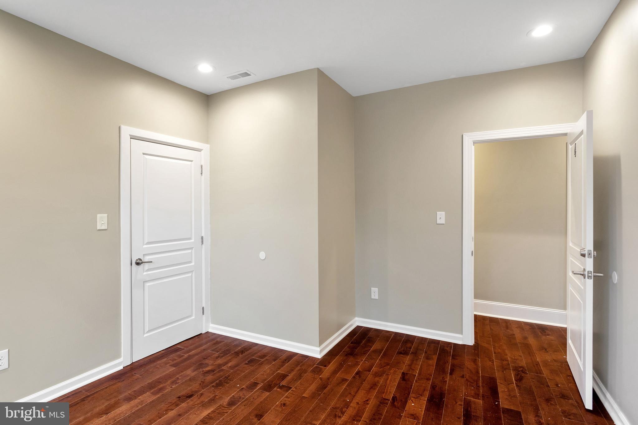 1113-15 N 63rd St
