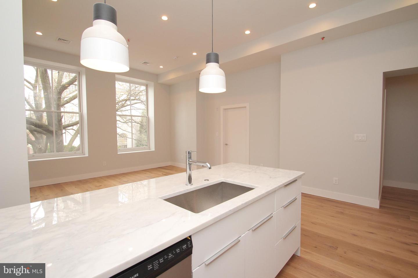 220-24 S 3rd St #203