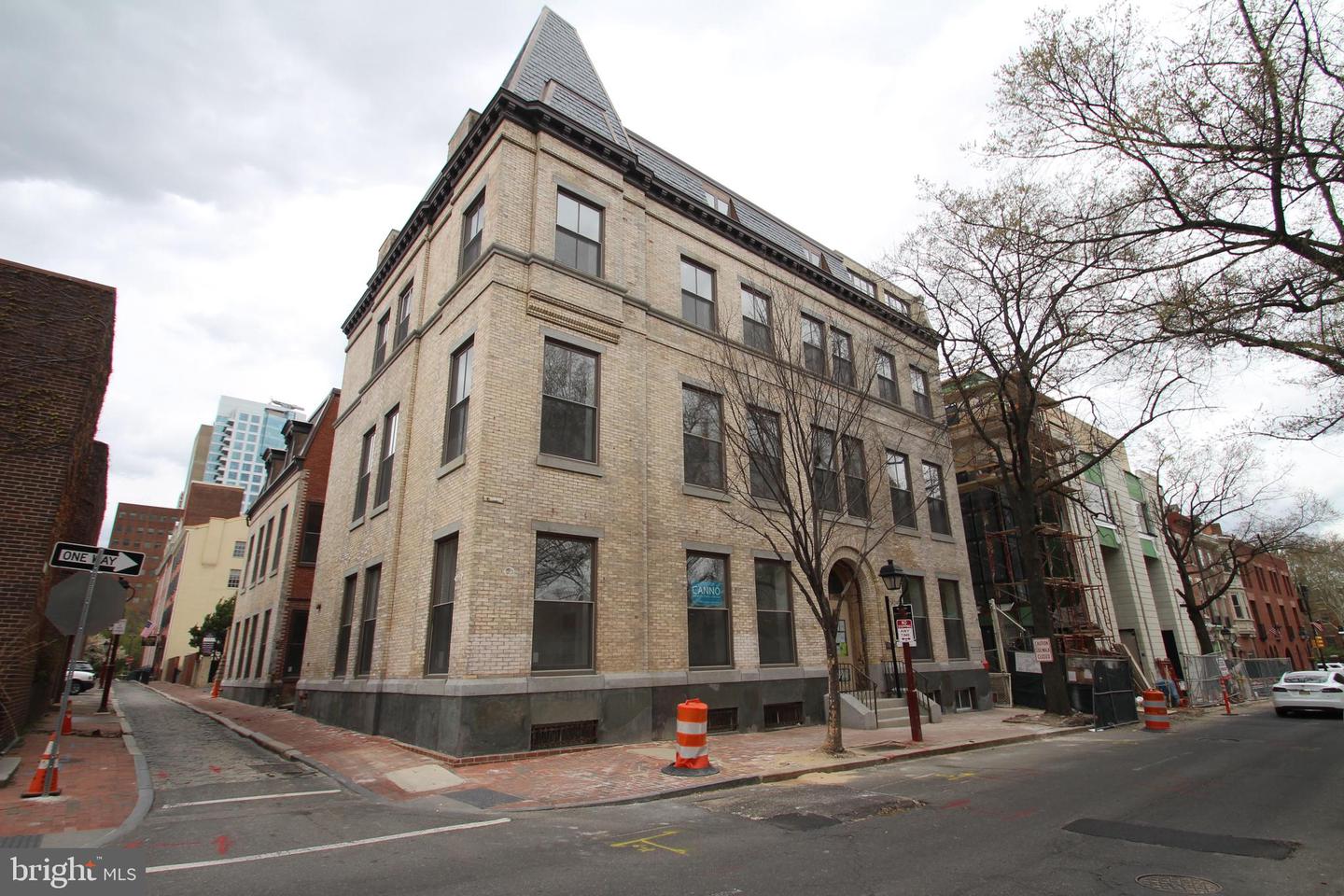 220-24 S 3rd St #203