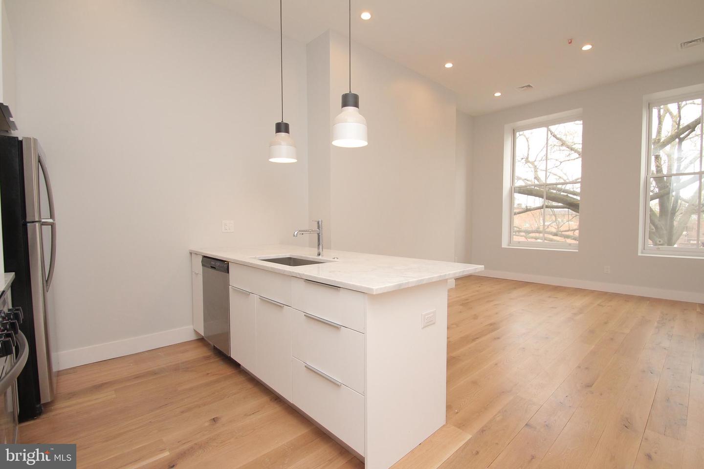 220-24 S 3rd St #203