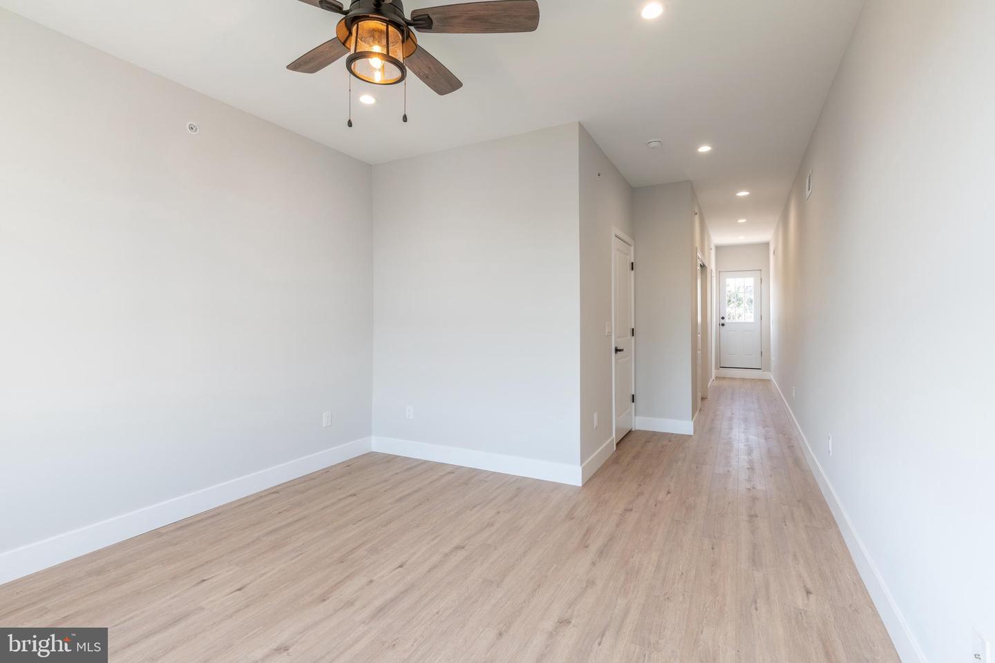 1641 French St