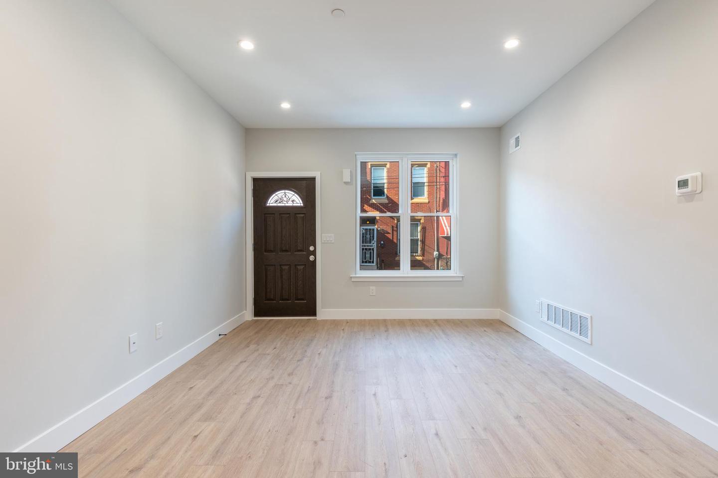 1641 French St