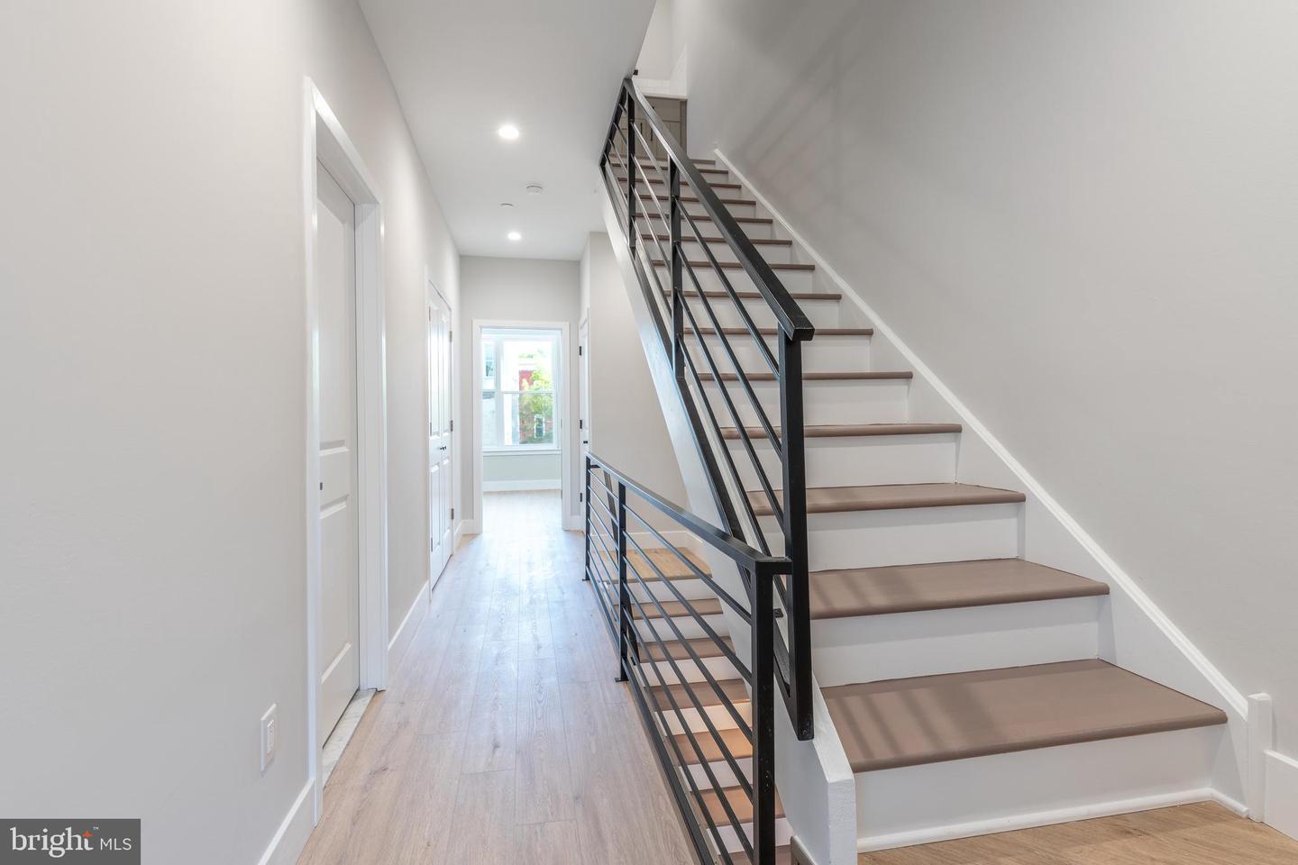 1641 French St