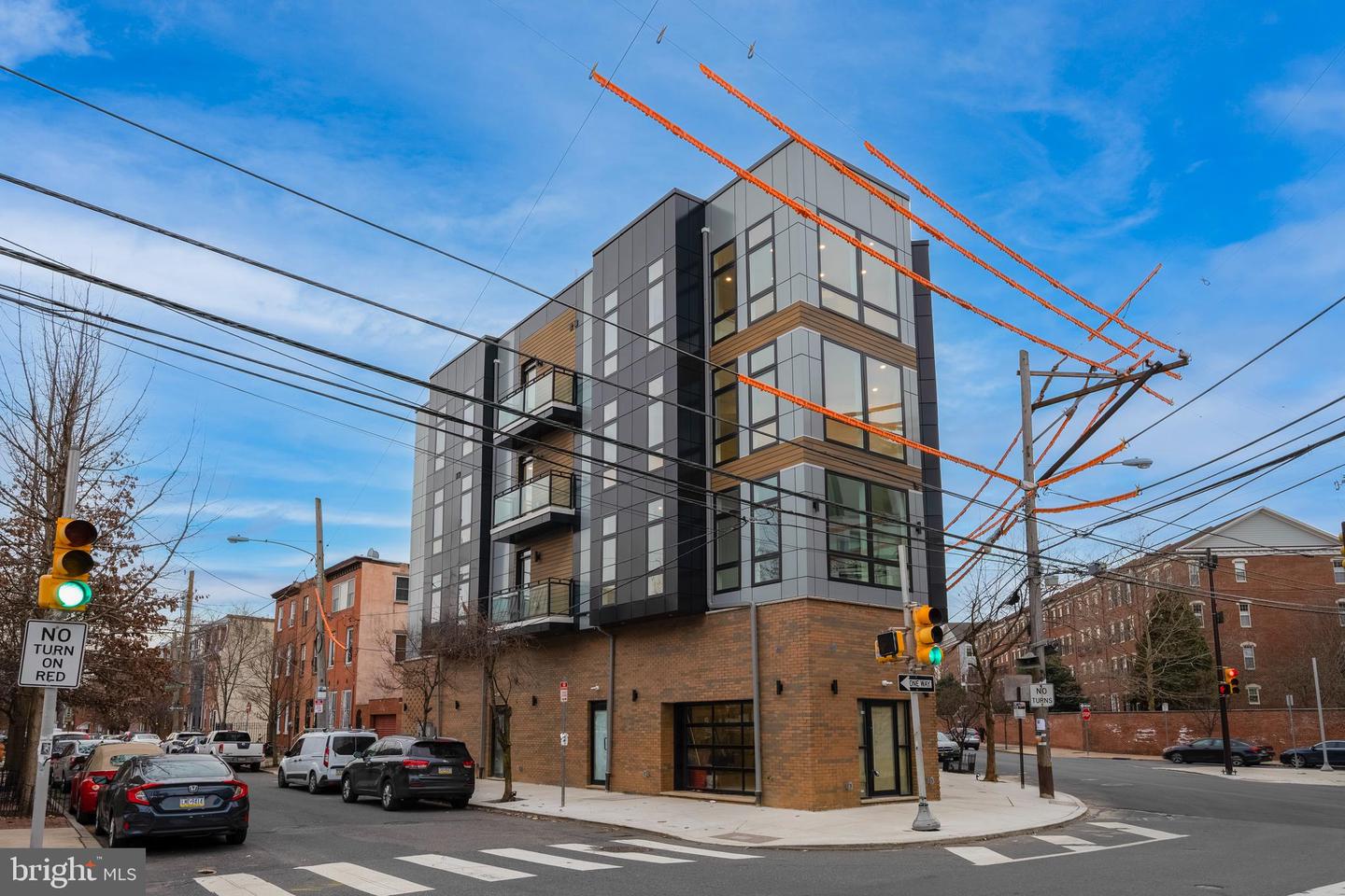 2301 GRAYS FERRY AVE #4