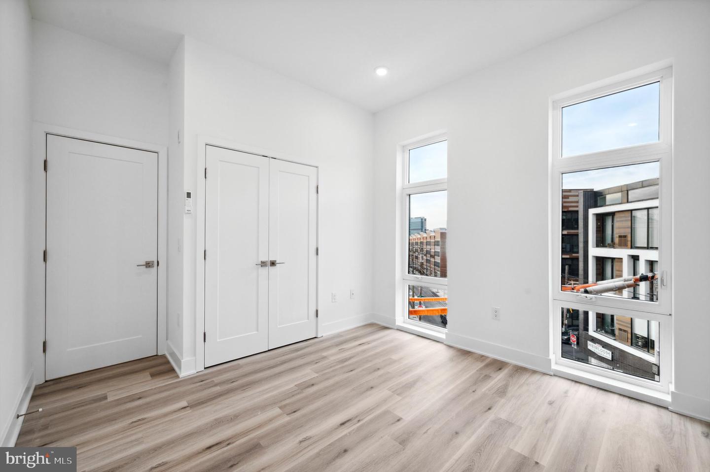 2301 GRAYS FERRY AVE #4