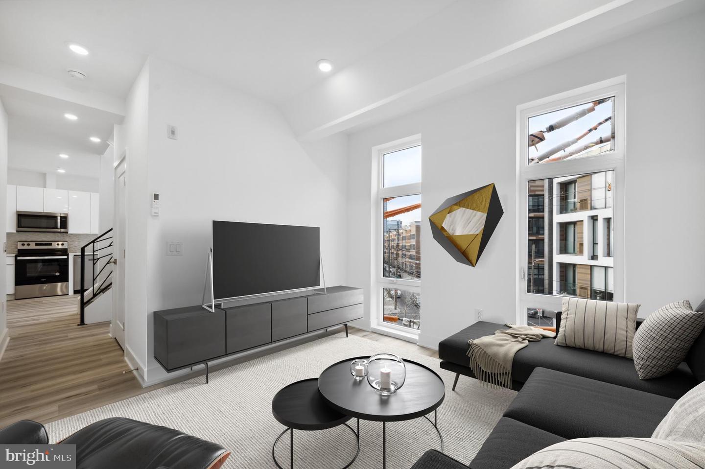 2301 GRAYS FERRY AVE #4