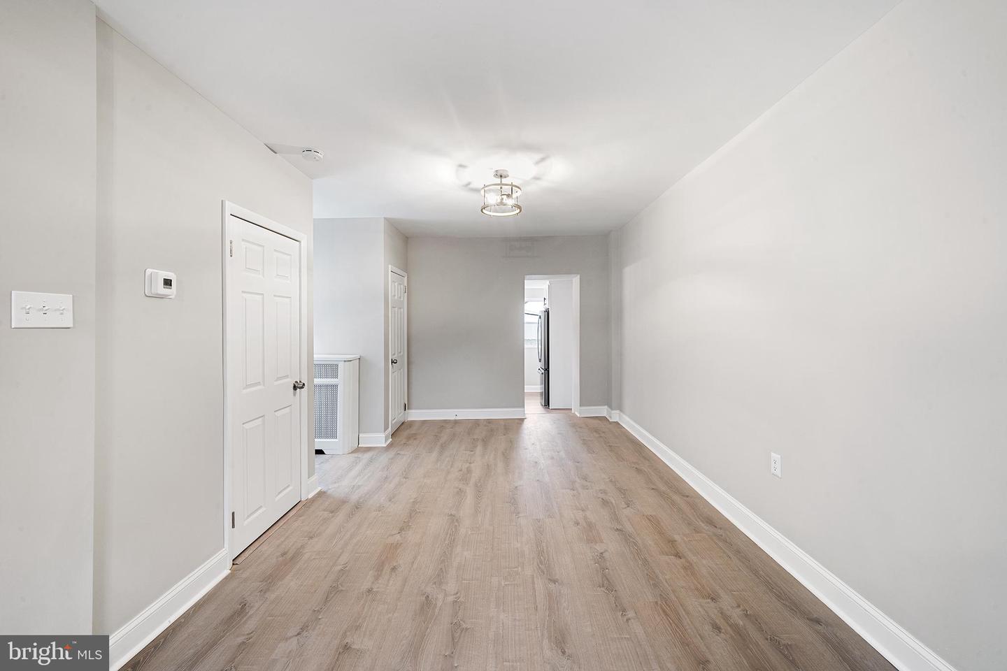 407 Leverington Ave