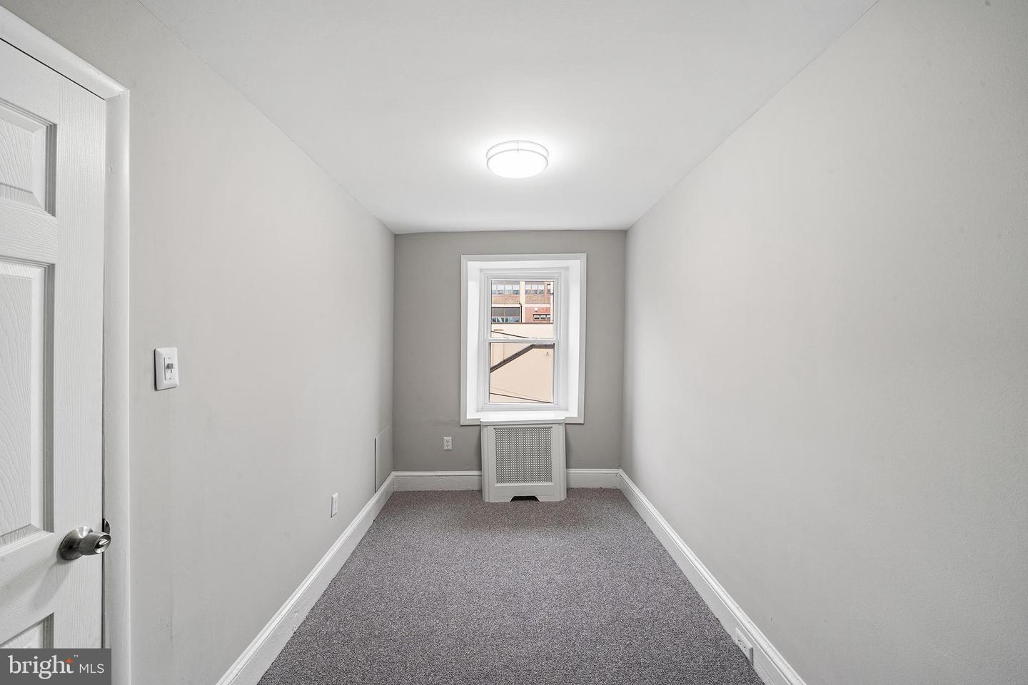 407 Leverington Ave