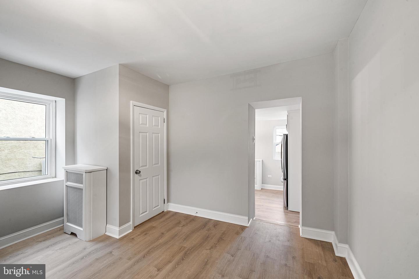 407 Leverington Ave