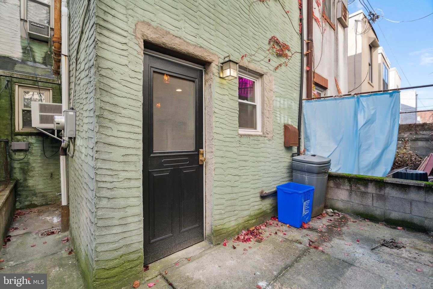 1113 Mercy St