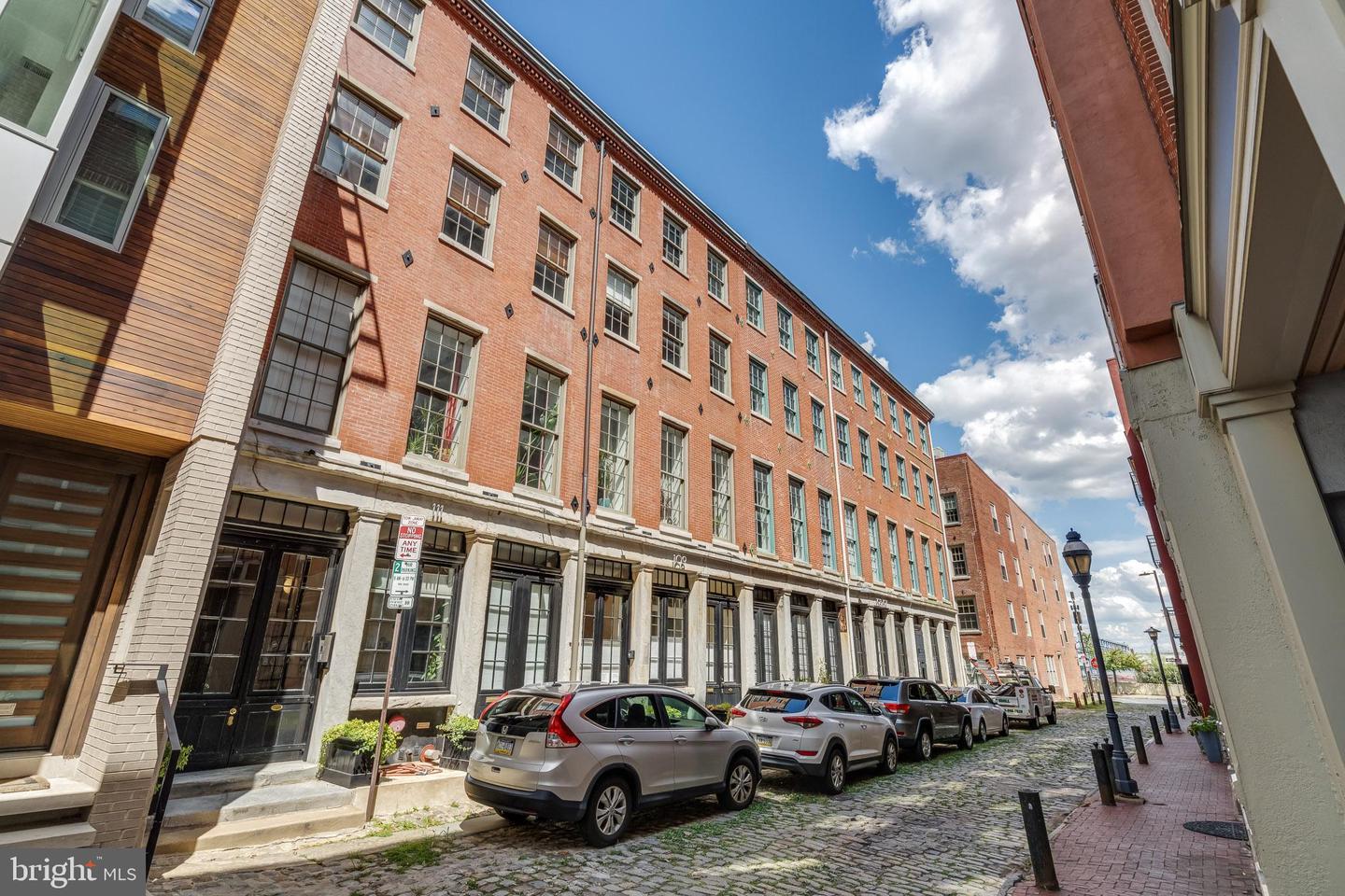 109-11 Church St #4