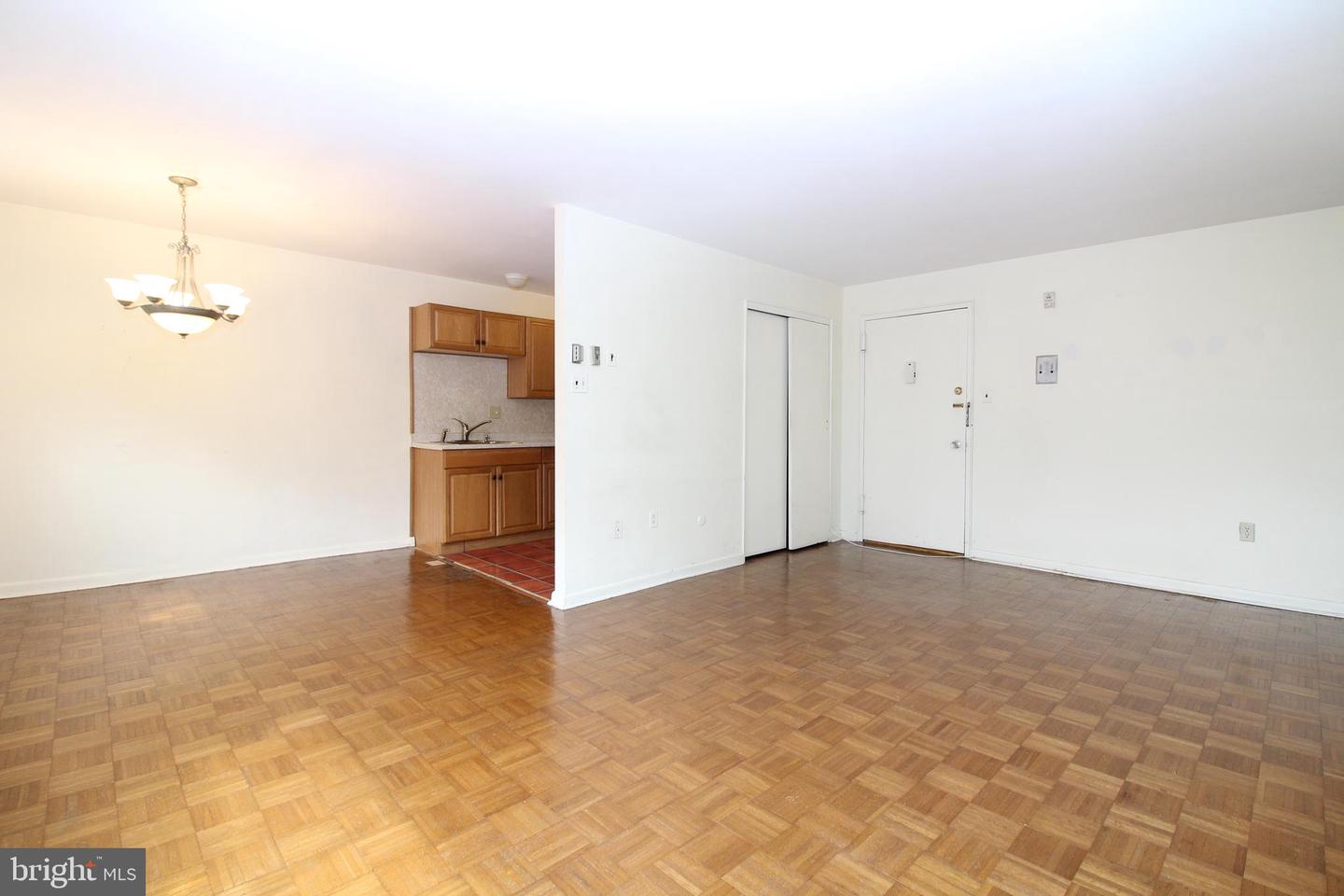 5720 Wissahickon Ave ##D7