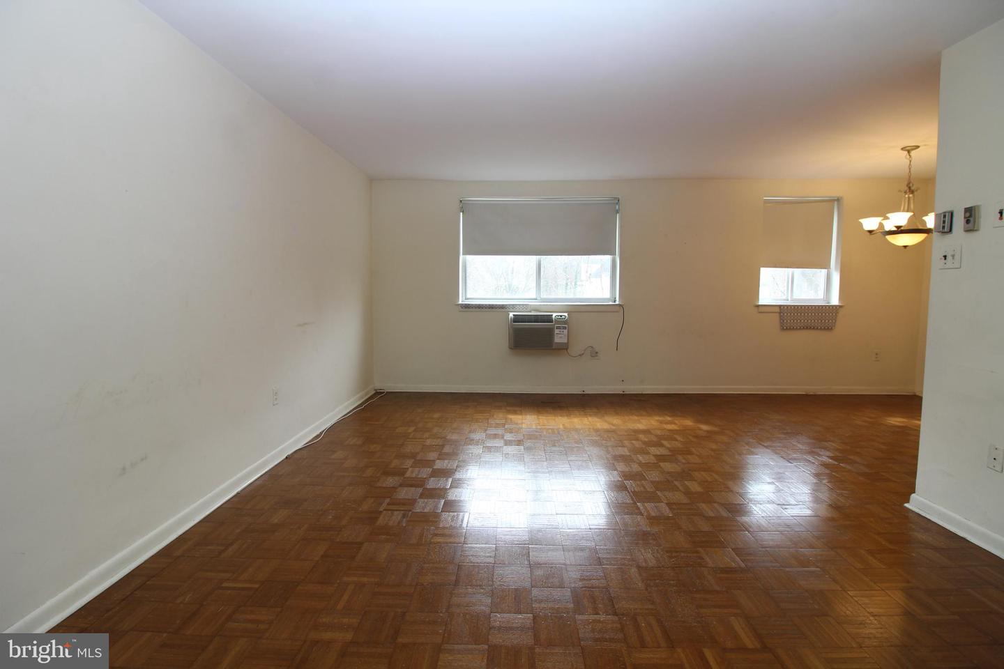 5720 Wissahickon Ave ##D7