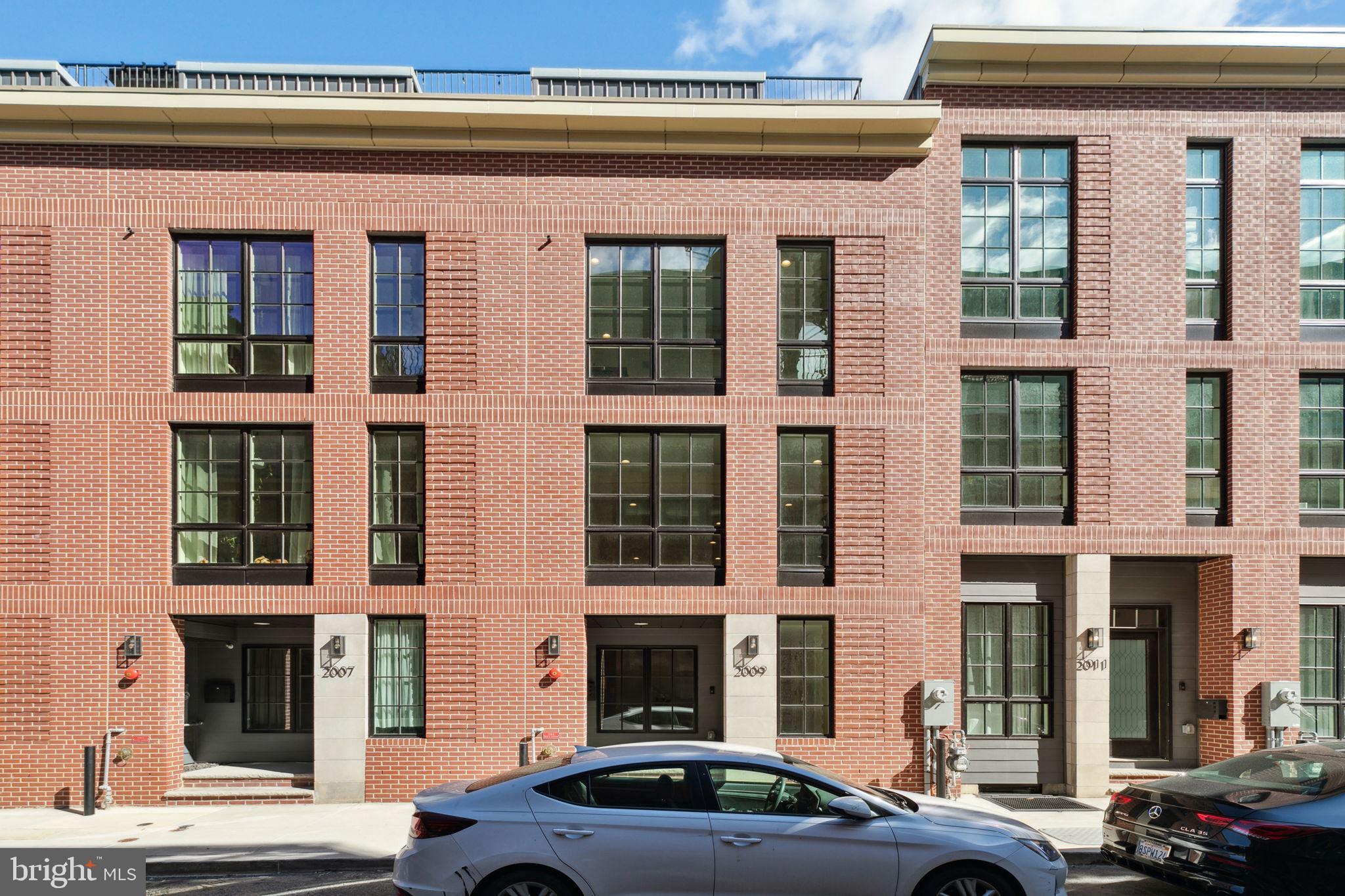 2009 Abigail St