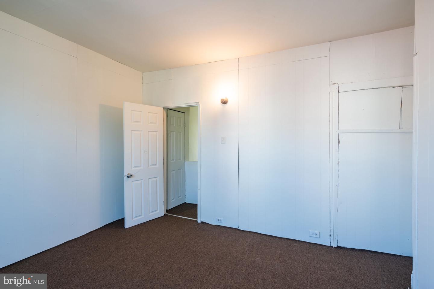 138 E Willard St