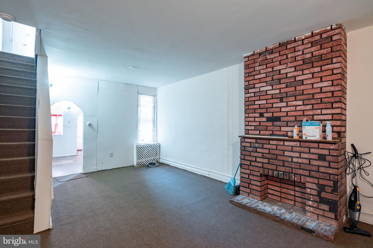 138 E Willard St