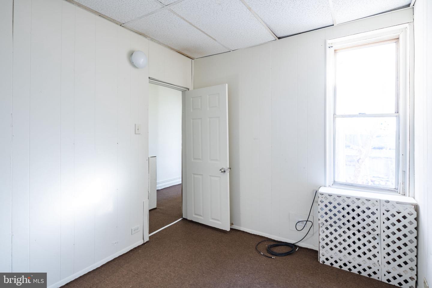 138 E Willard St