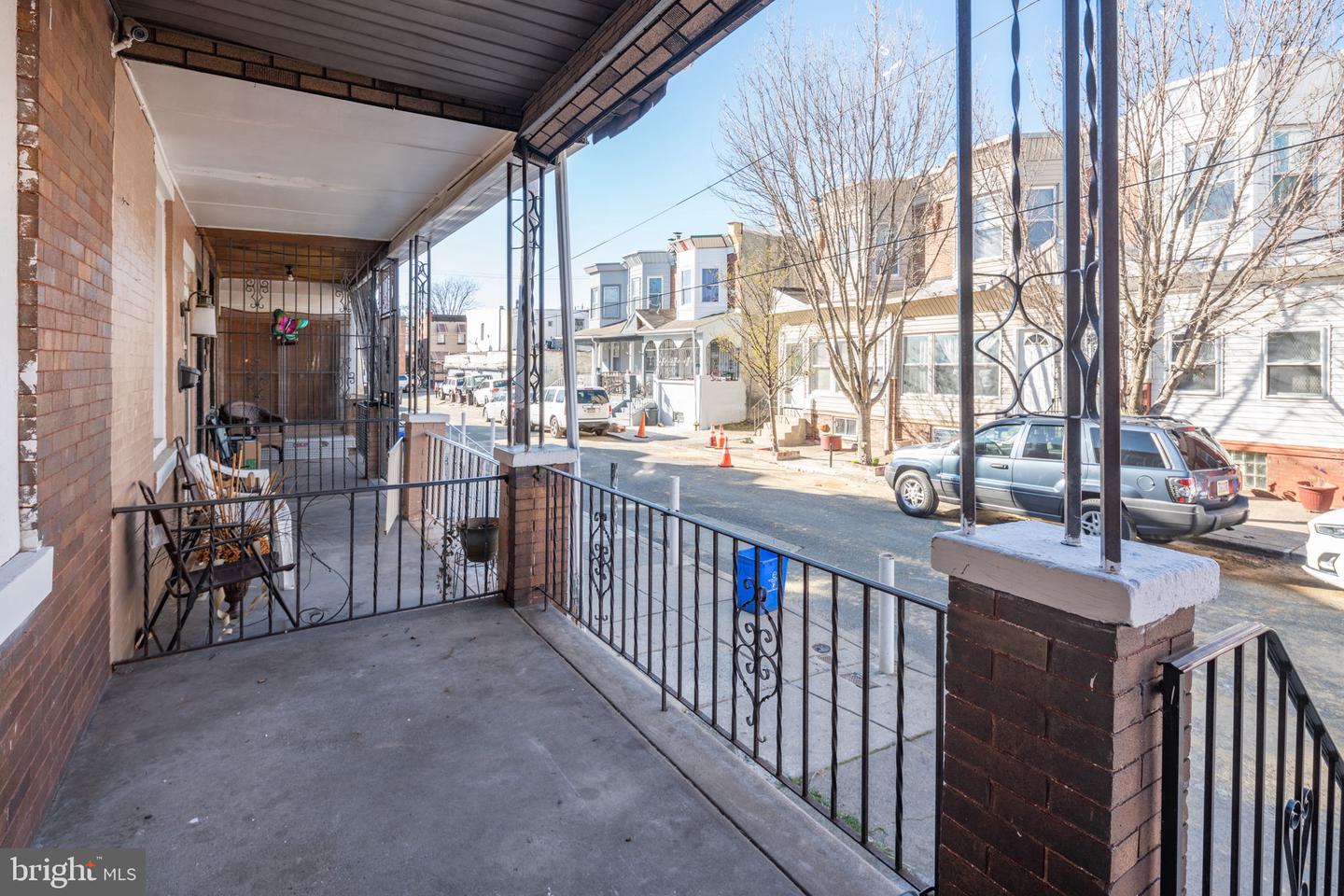138 E Willard St