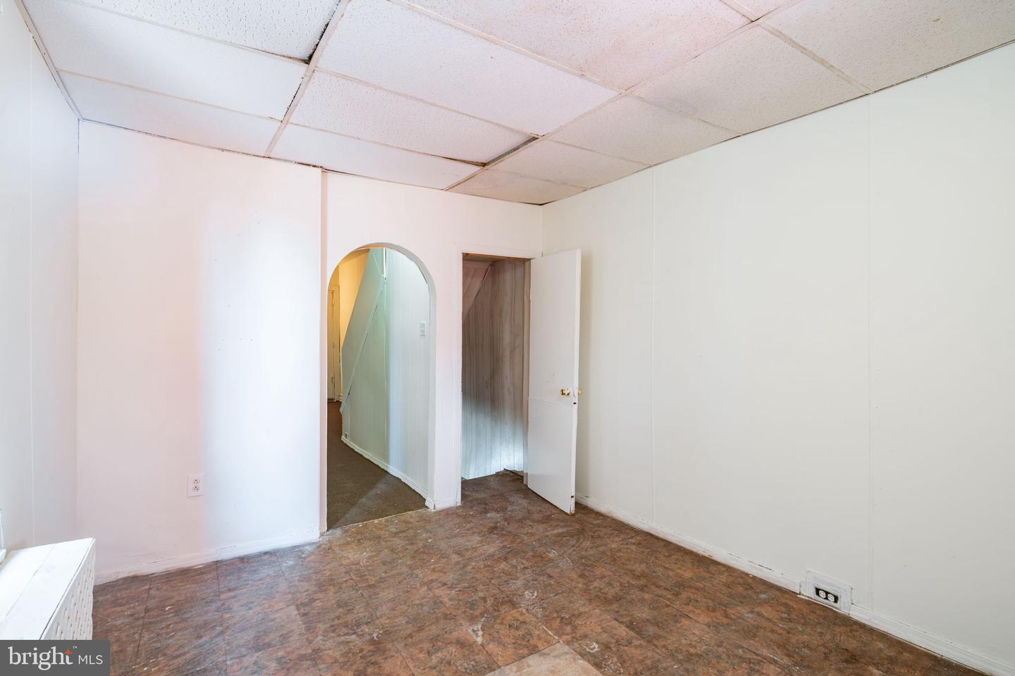 138 E Willard St