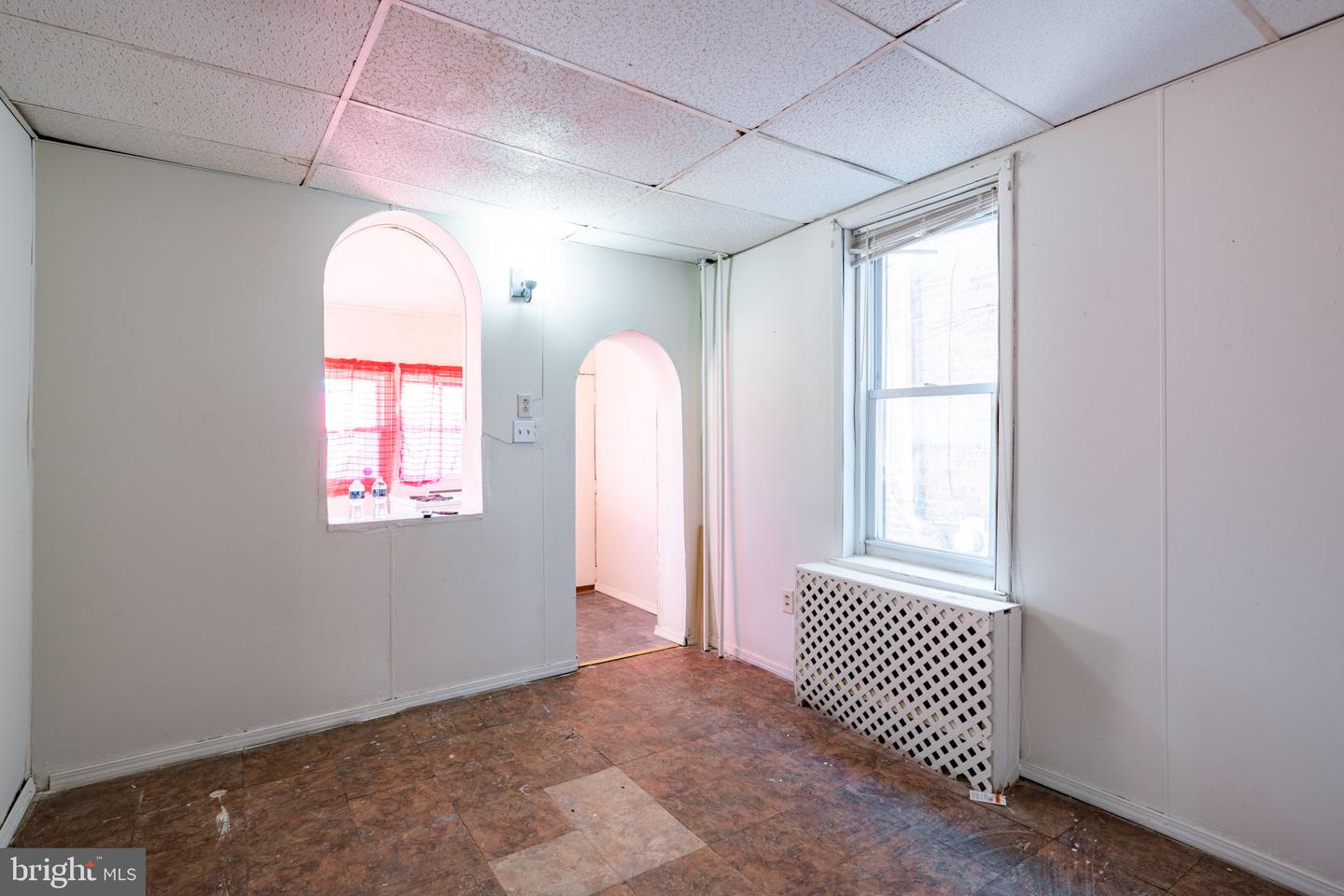138 E Willard St