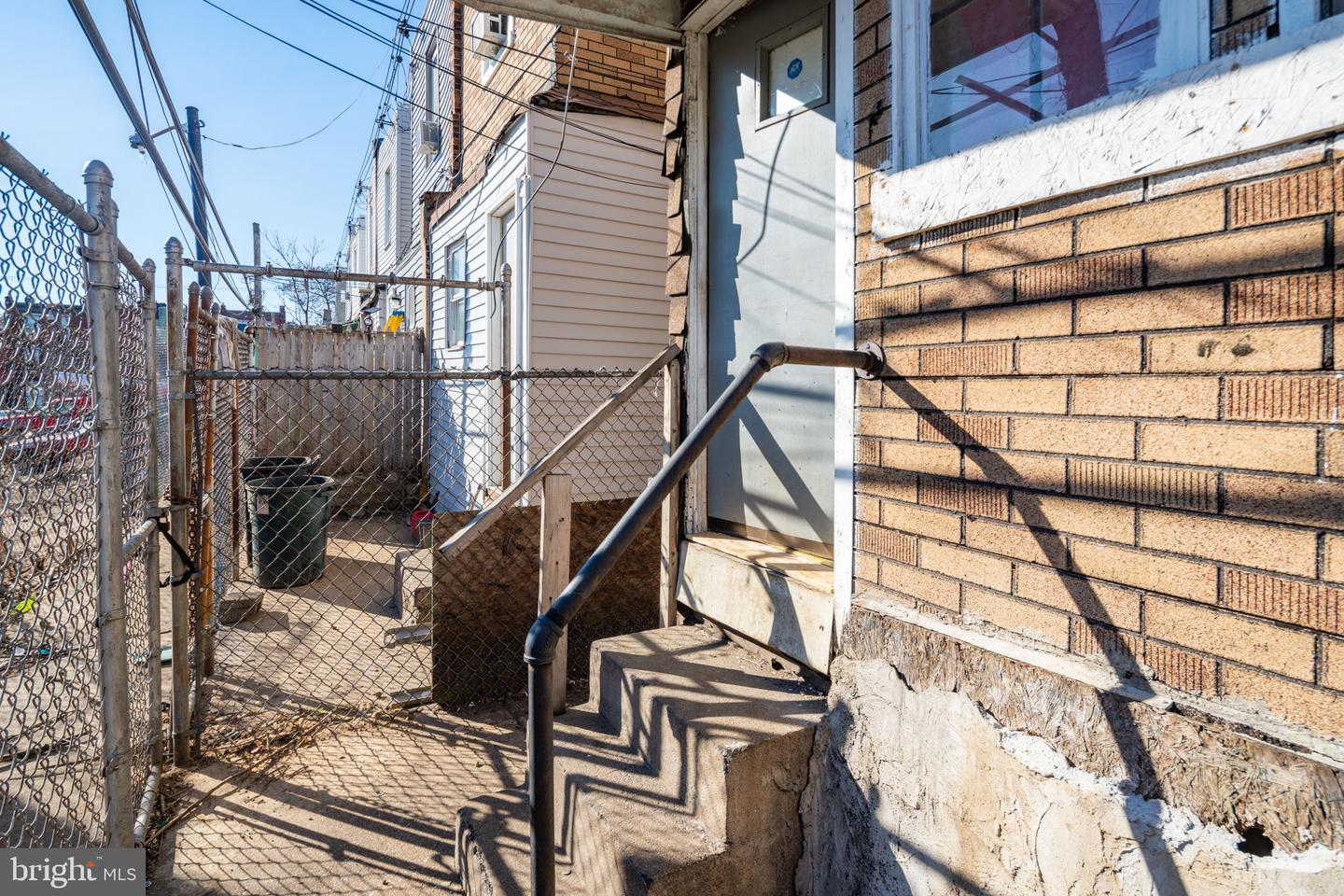 138 E Willard St