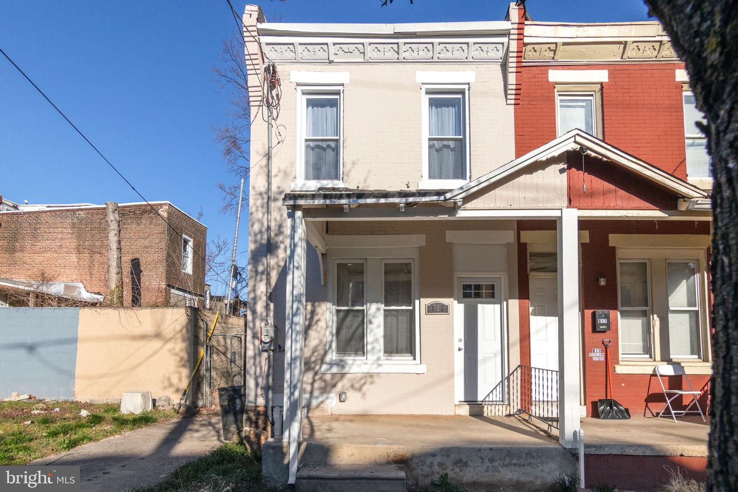 815 E Woodlawn Ave