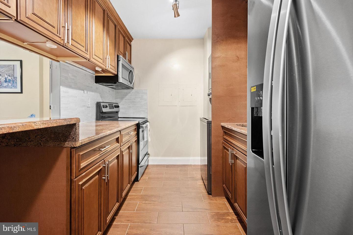 1919 Chestnut St #1210