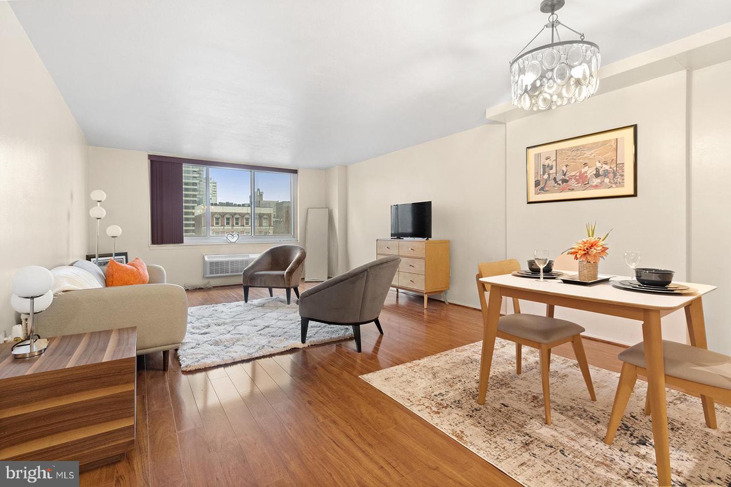 1919 Chestnut St #1210