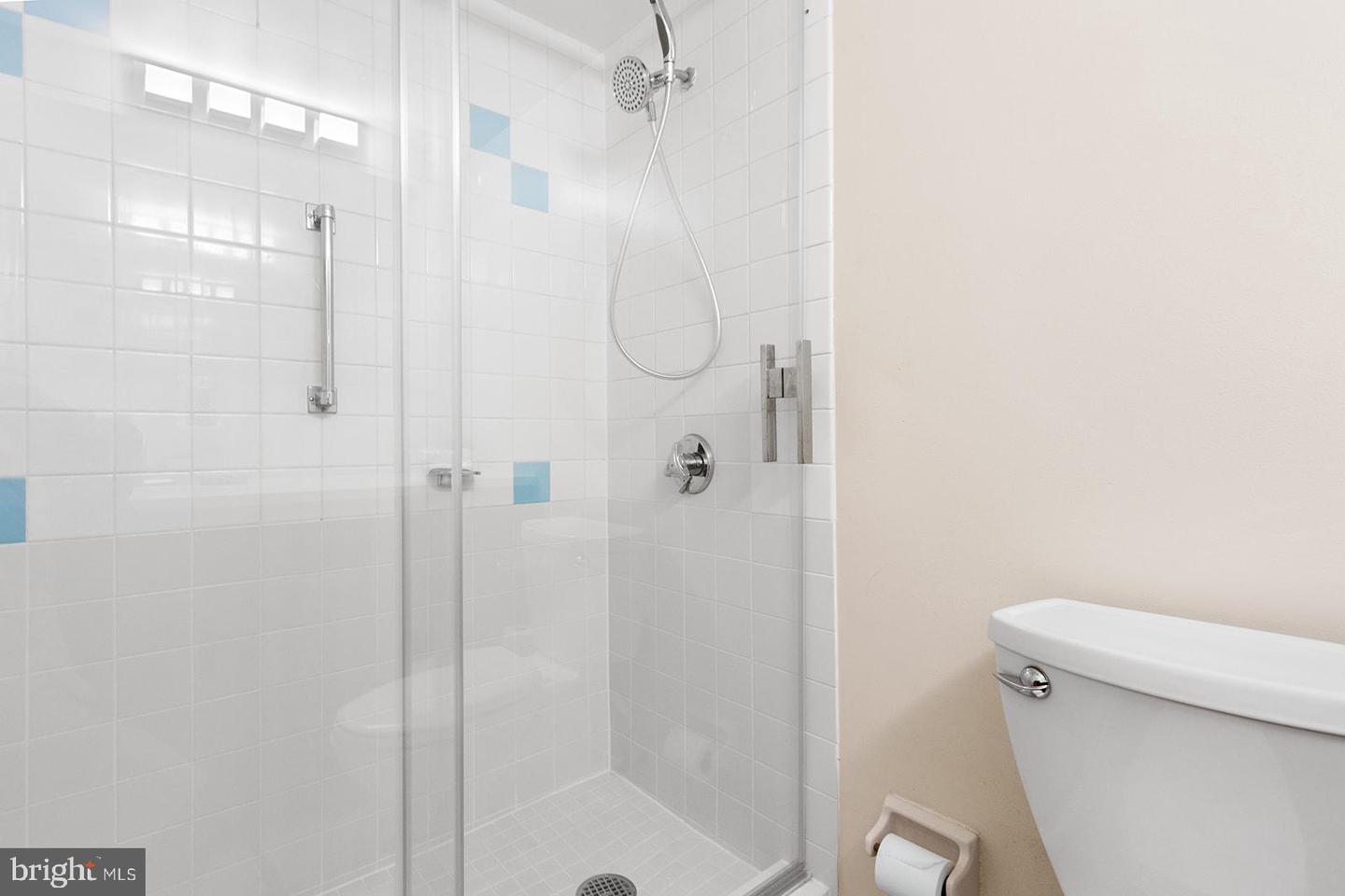 1919 Chestnut St #1210