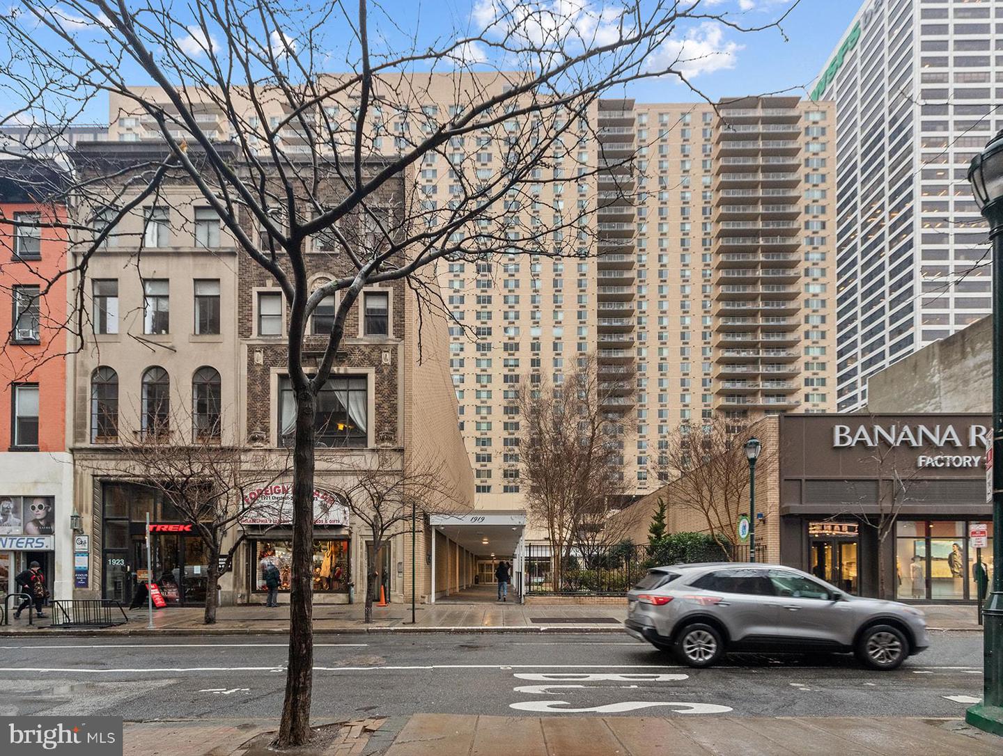 1919 Chestnut St #1210