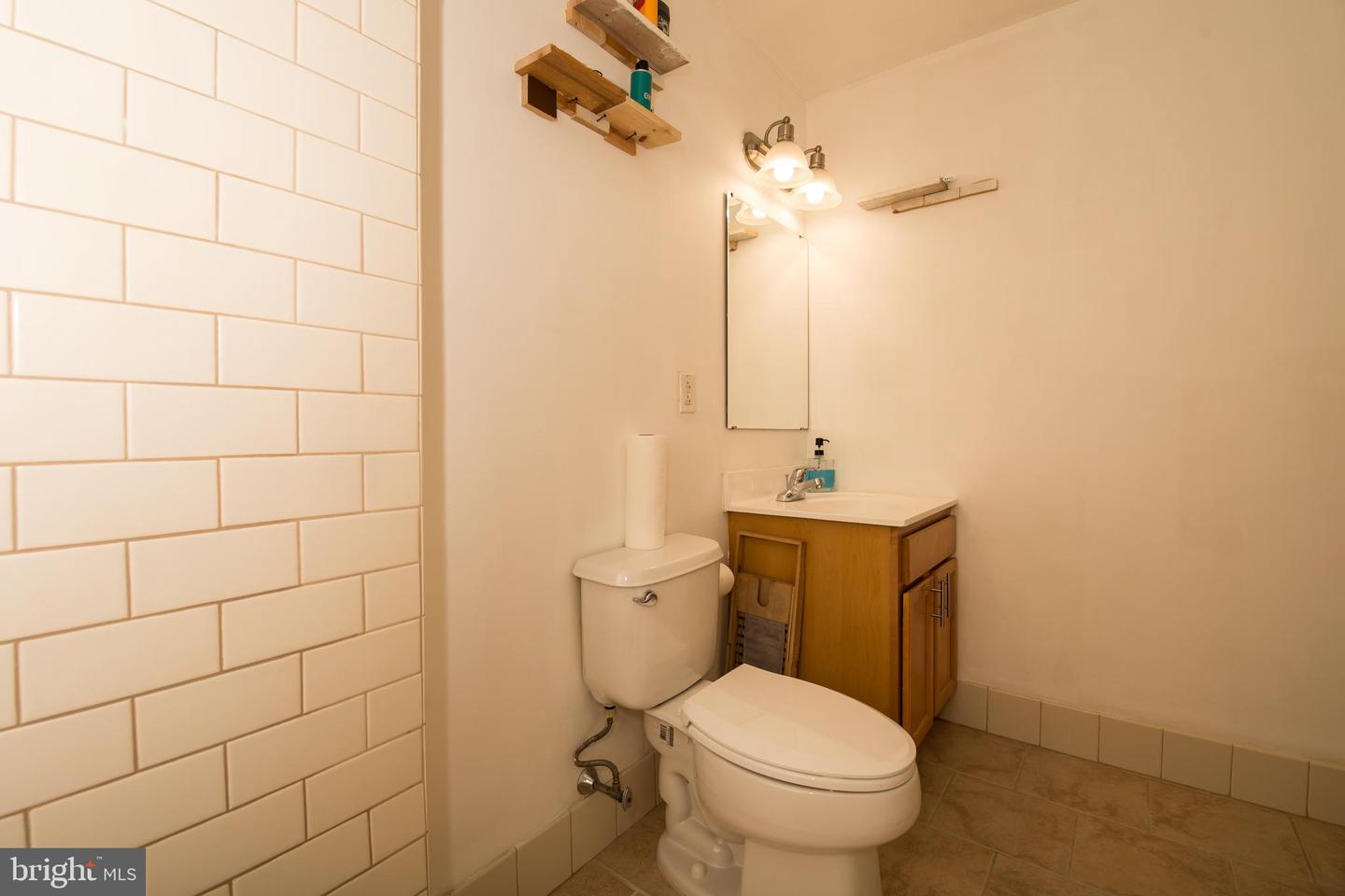 511-19 N Broad St #403