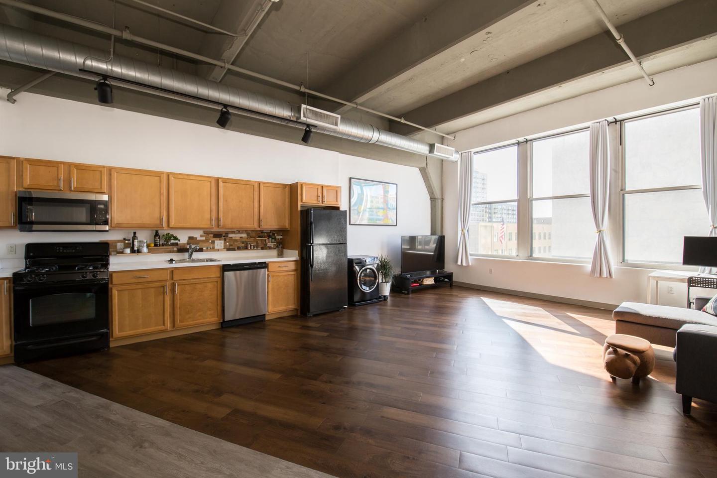 511-19 N Broad St #403