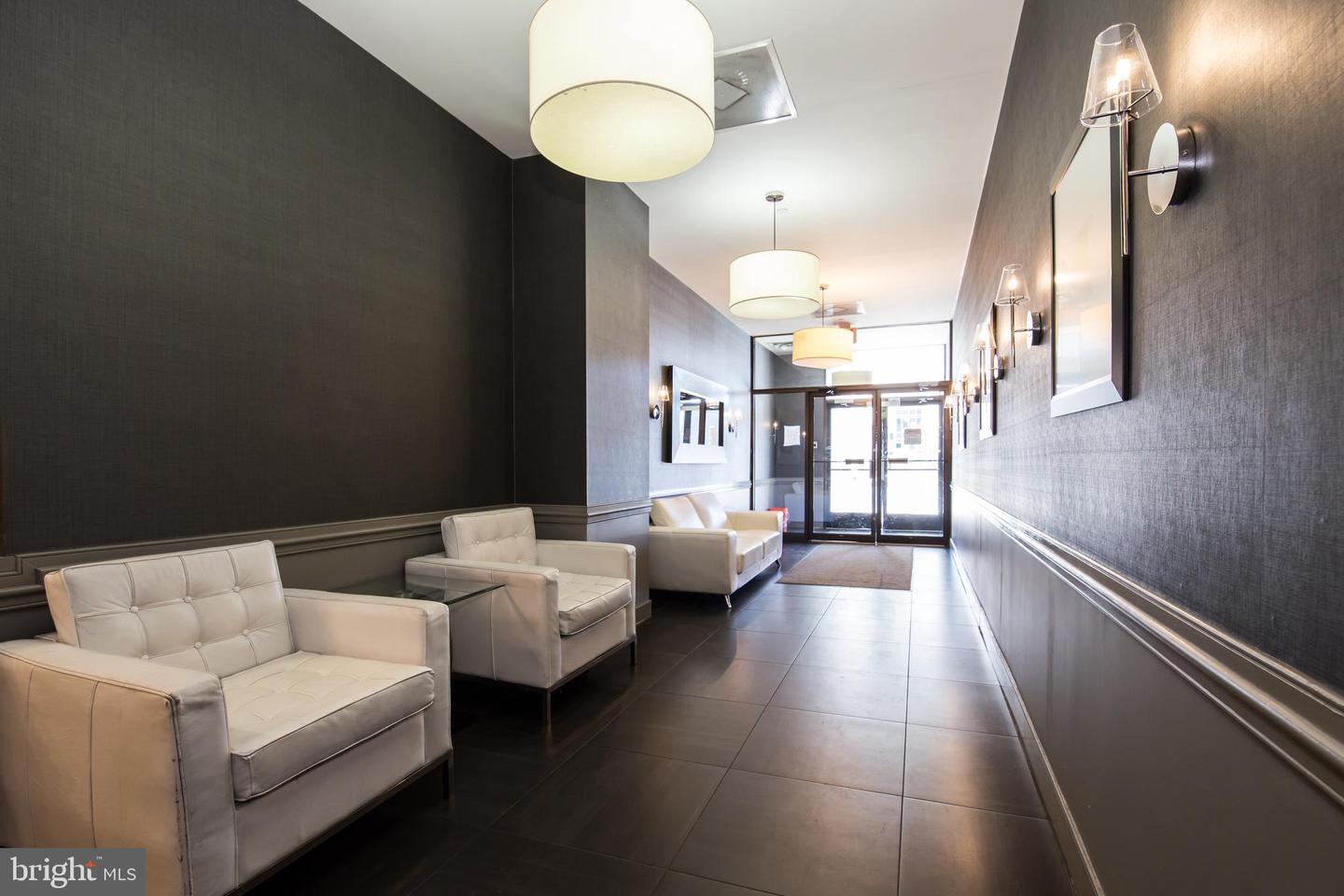 511-19 N Broad St #403